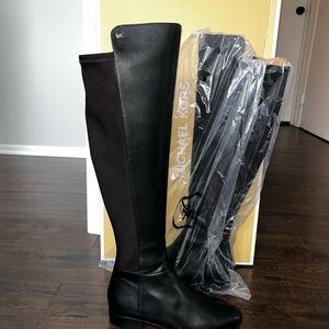 Michael Kors Bromely Boot - Black - size 6 1/2 - NEVER WORN